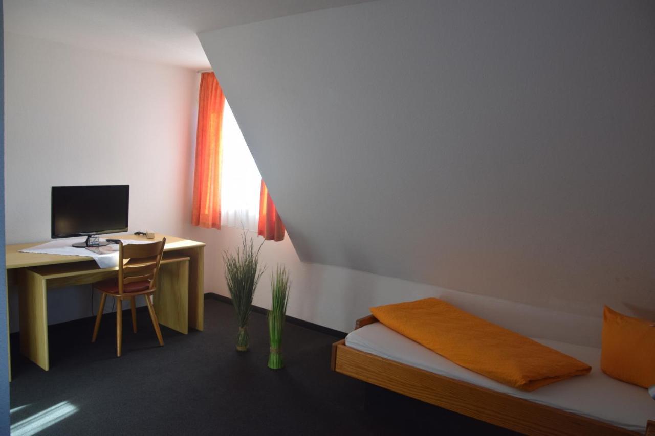 Hotel-Gasthof Roessle Ulm Exterior foto